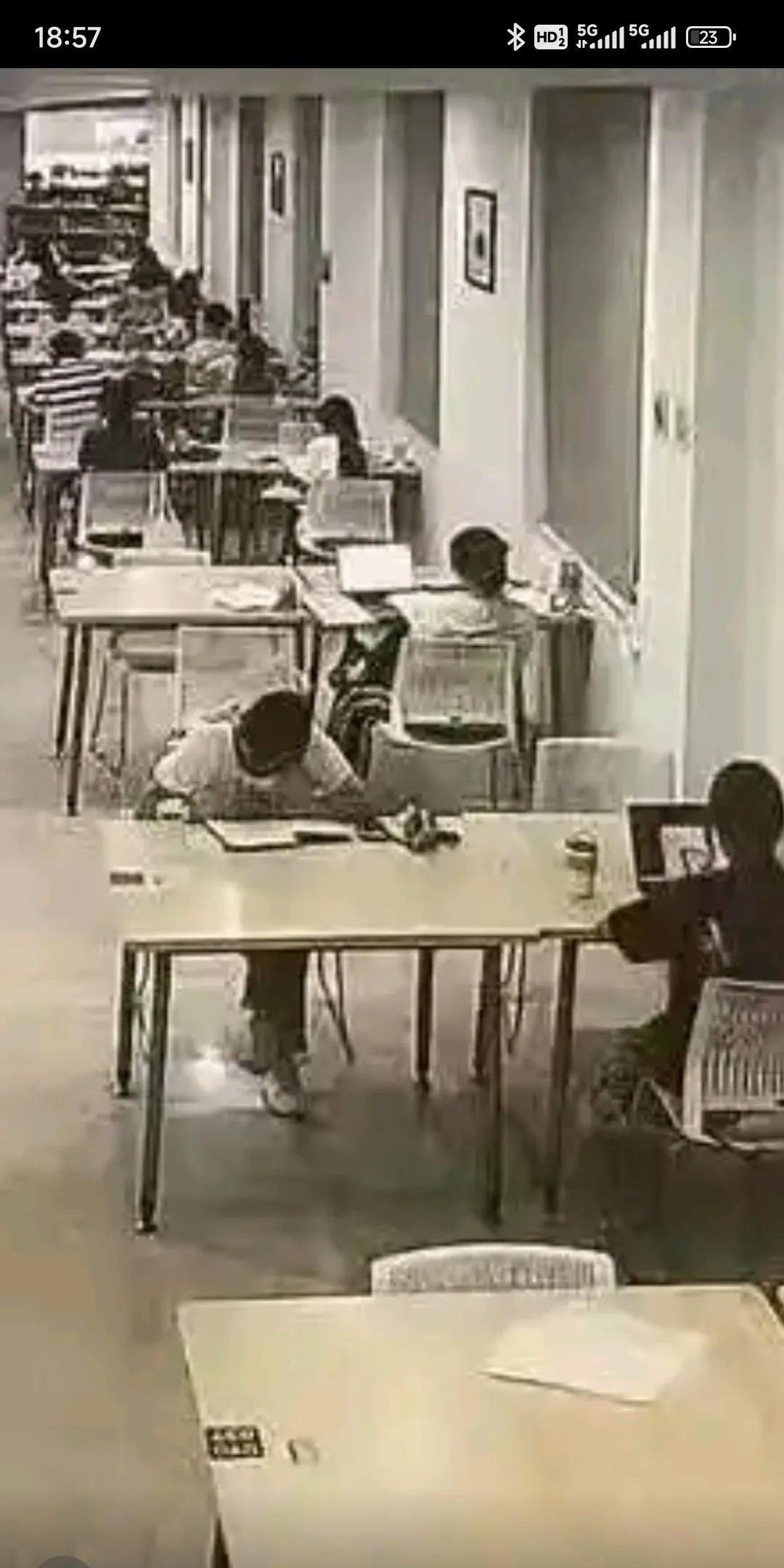 杨景媛在玩“猎杀弱势男游戏”，其心术变坏，是长时间自我恶化的结果。第一，从她和