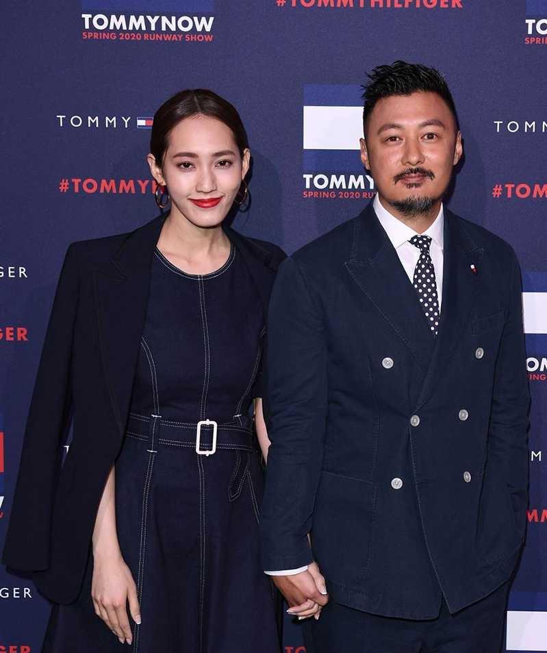 余文乐官宣离婚，结束9年婚姻。他这一搞直接又把他那改名成王棠云的老婆又拎出来放在