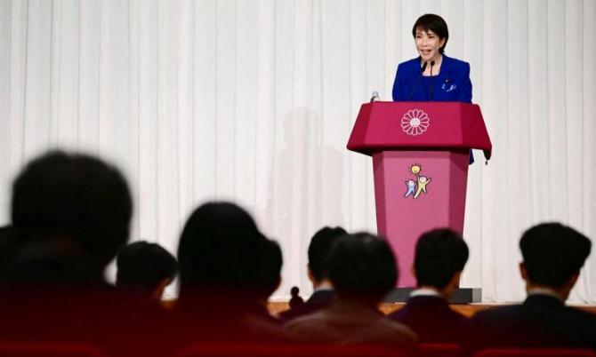 日本变本加厉，派议员窜访台岛，24小时不到，高市收到一个噩耗12月22日，日