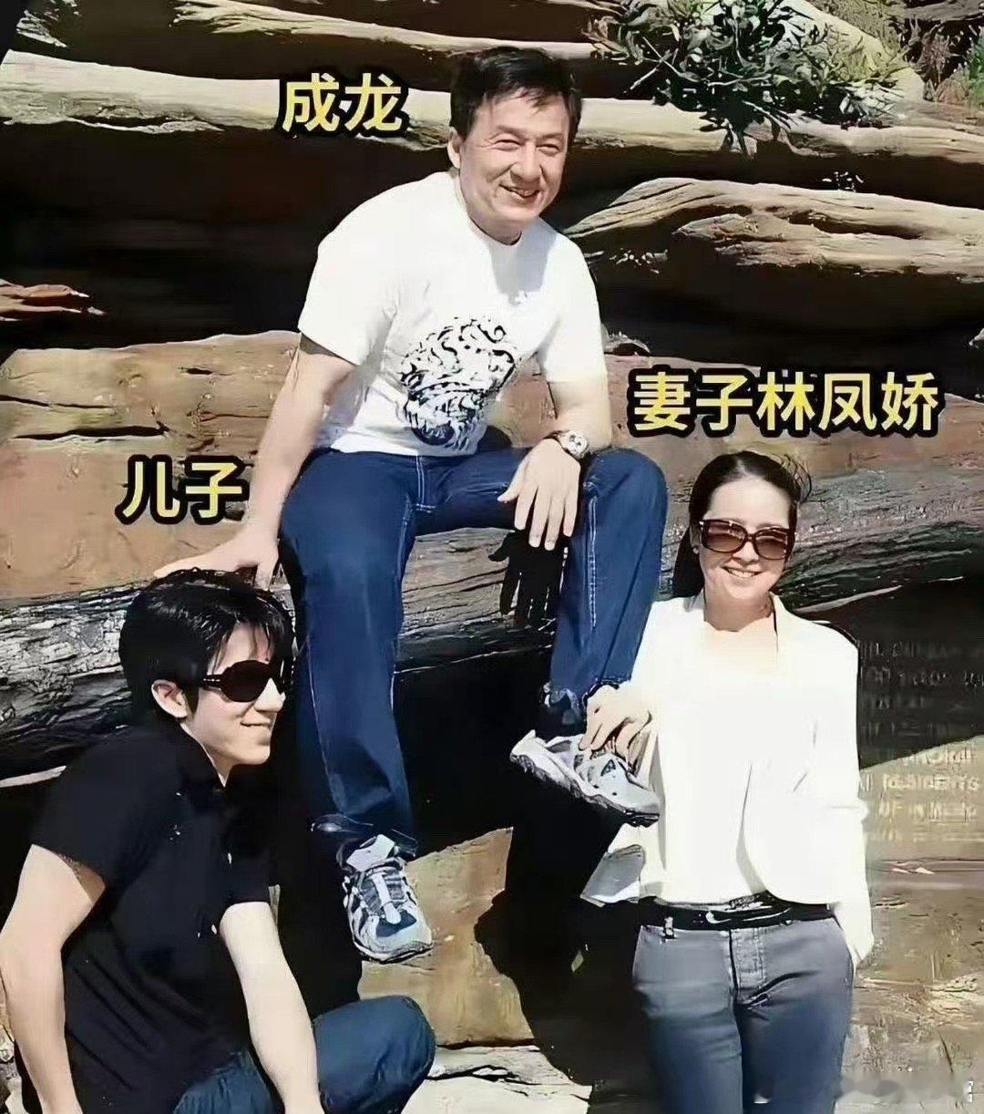 成龙眼光不差，这大长腿审美不过时