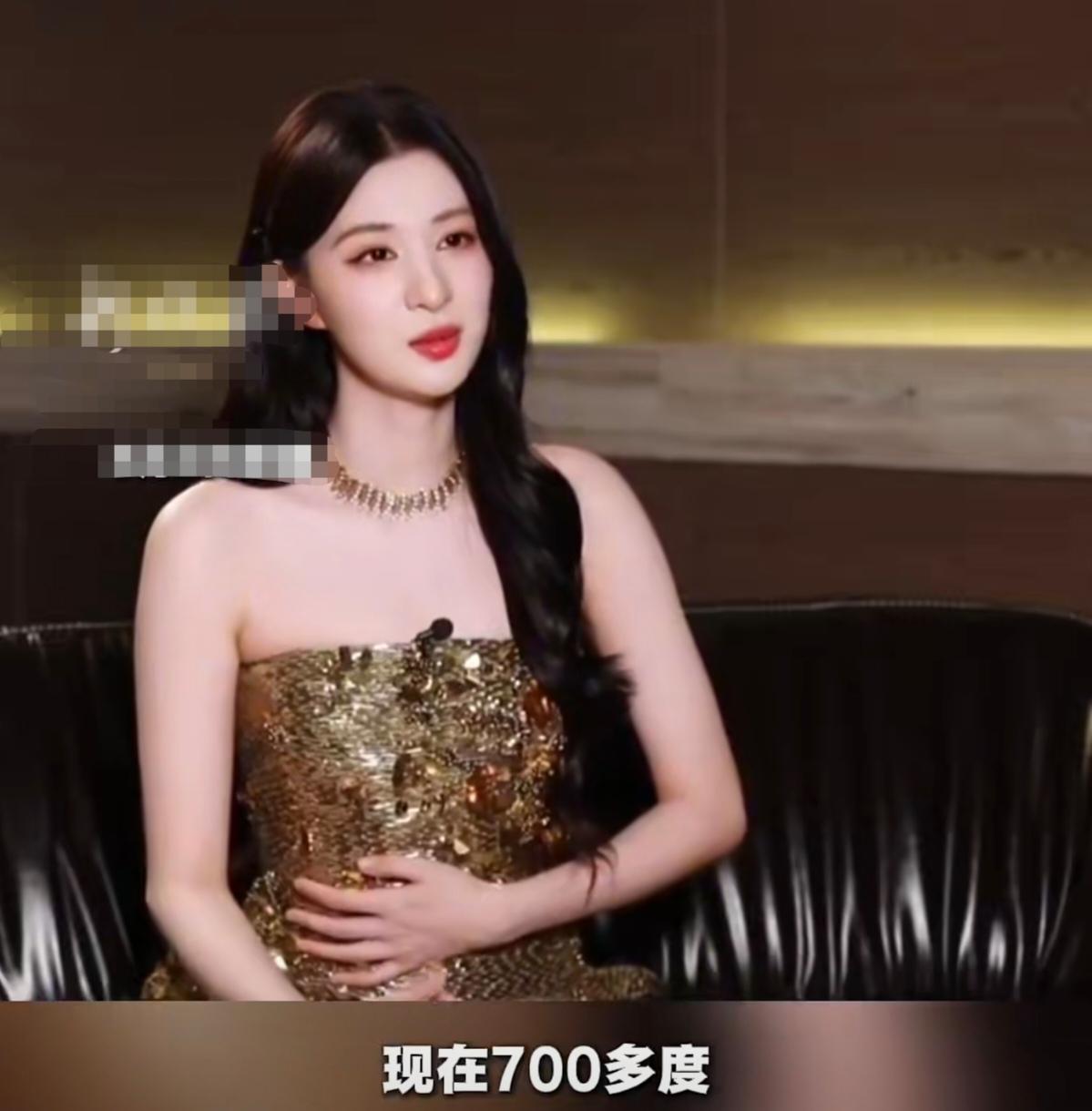 王楚然自爆近视700多度，说:“现在700多度，我刚去量的，然后涨了100多度，