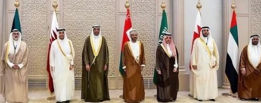 这场战争真正的输家是海湾合作委员会的那帮王爷，除了阿曼。 他们满脑子幻想着伊