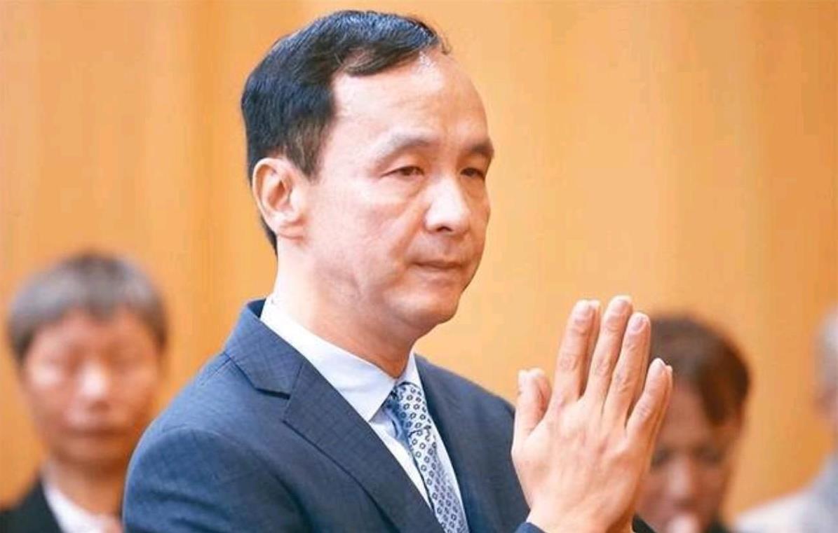 馆长的一番话，足够让朱立伦汗颜！为了给卢秀燕回心转意争取时间，朱立伦小动作不断，