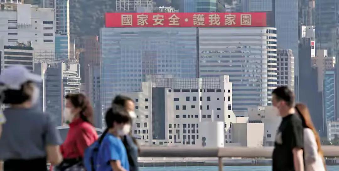 乱港分子在境外筹划成立“香港议会”干犯国安法，国安处再次悬赏通缉19人！驻港国家