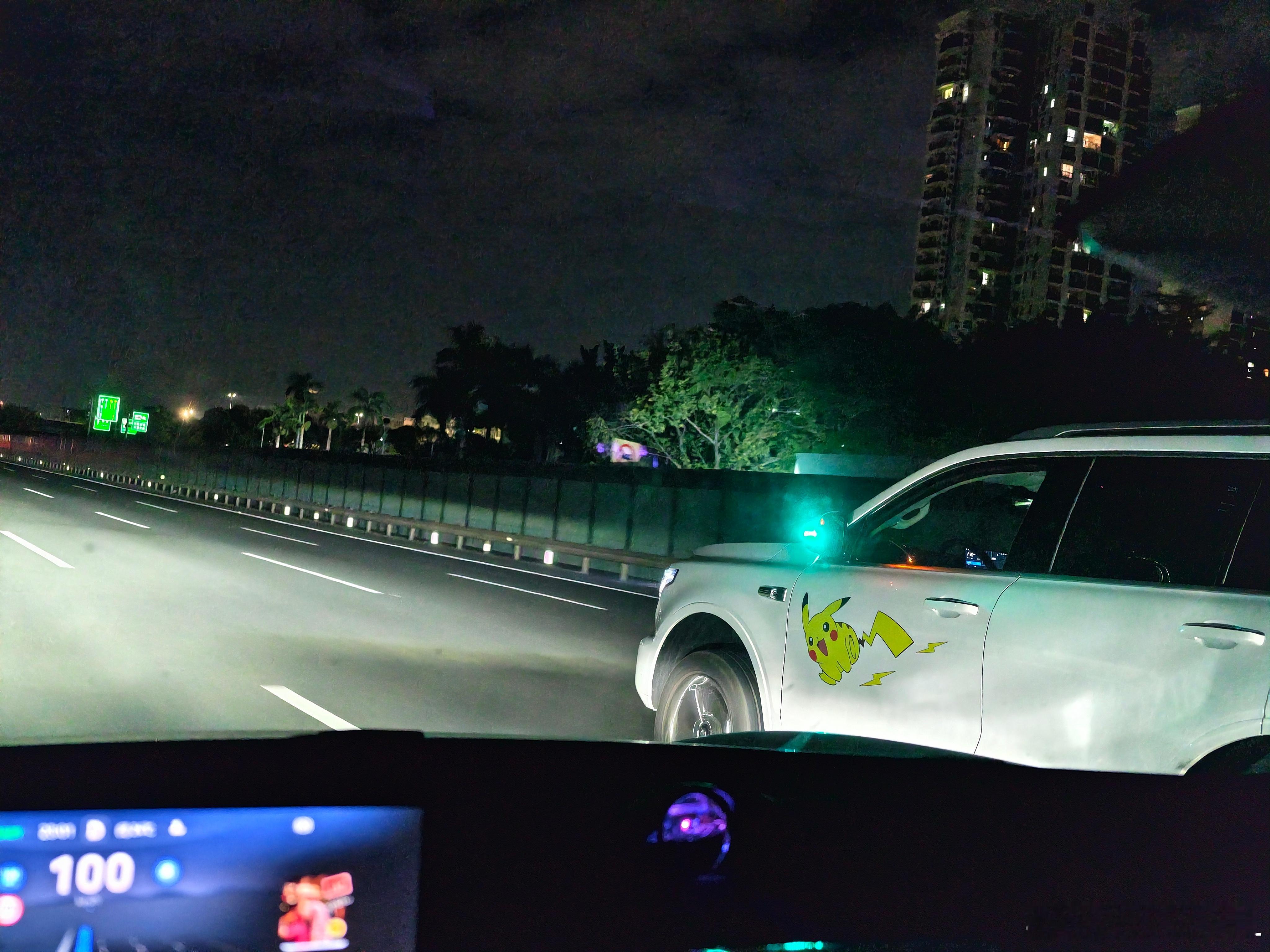 关注坦克500的同学可以关注一下尚总。尚总的主业是坦克品牌的活动主持人。副业是