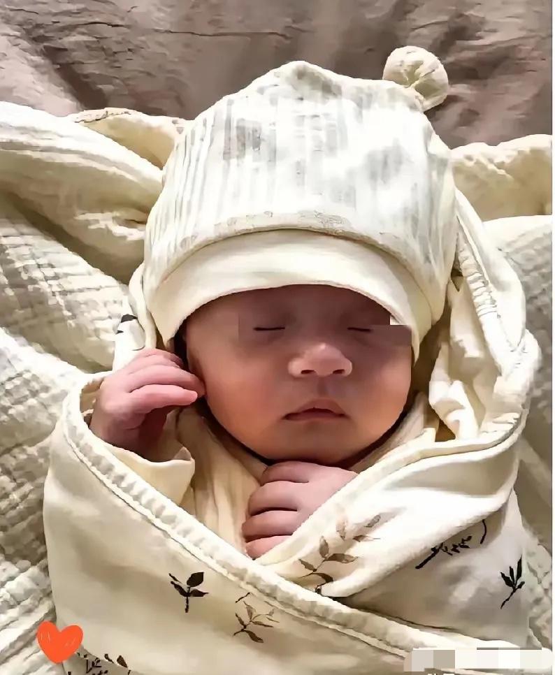 虎毒不食子，怎么会有如此狠心的父亲！！！！陕西一女子分娩时因羊水栓塞不幸离世，