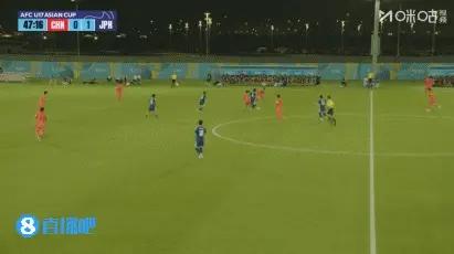 U17国足下半场一开场就进球了！赵松源带球长驱直入，小角度劲射破门！赵松源真的是
