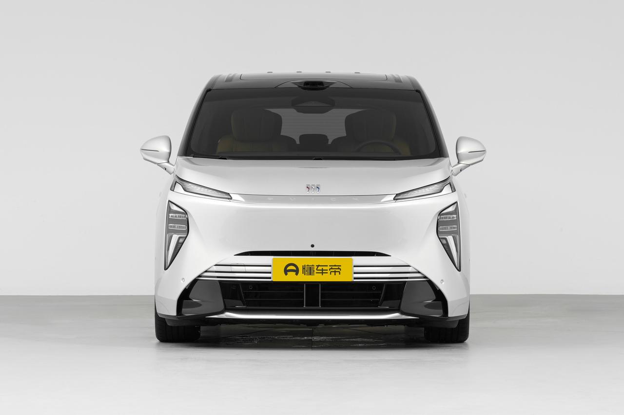 5月20日，别克至境世家万家版正式上市，售价41.99万元，作为全新入门车型，新