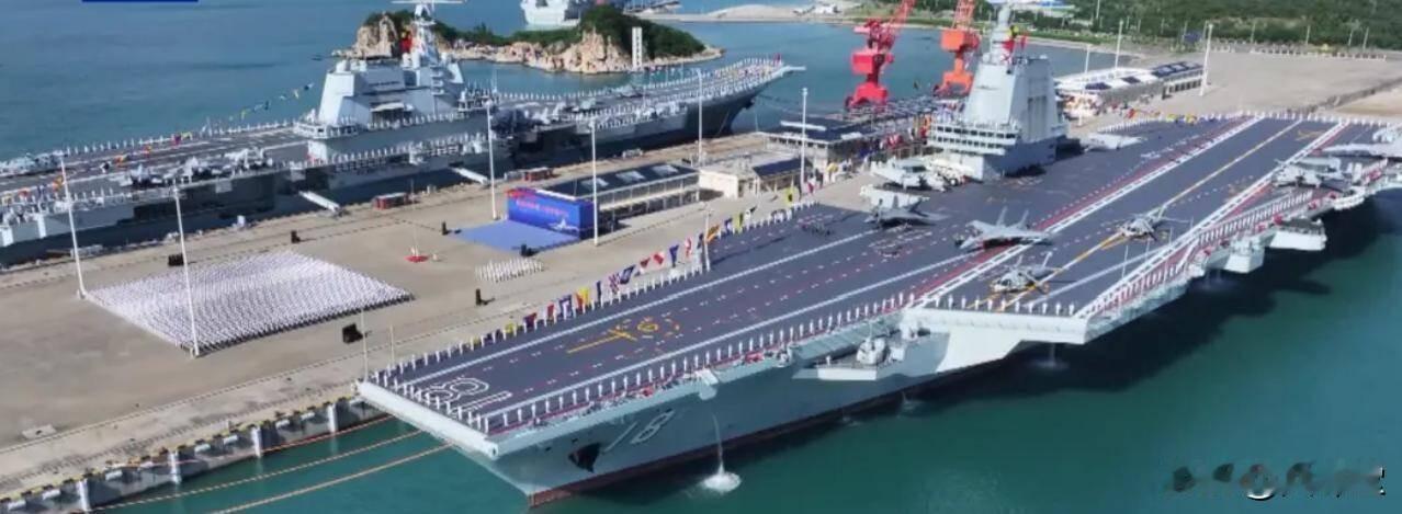 2艘航母，约20艘驱逐舰，30多艘护卫舰！南海舰队已成亚洲最强。现在只是最强的时