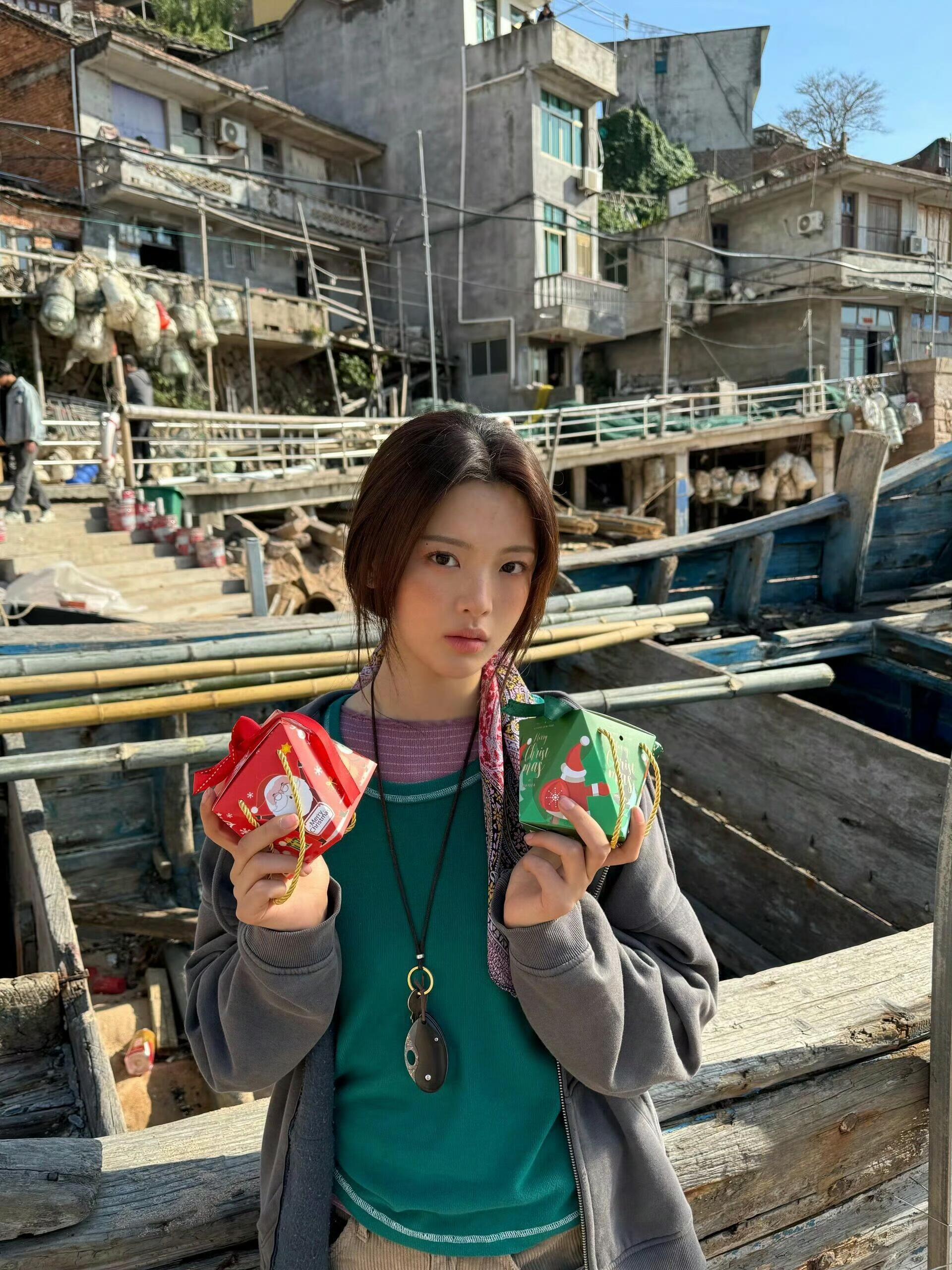 这么丑的衣服穿出台偶感绝了