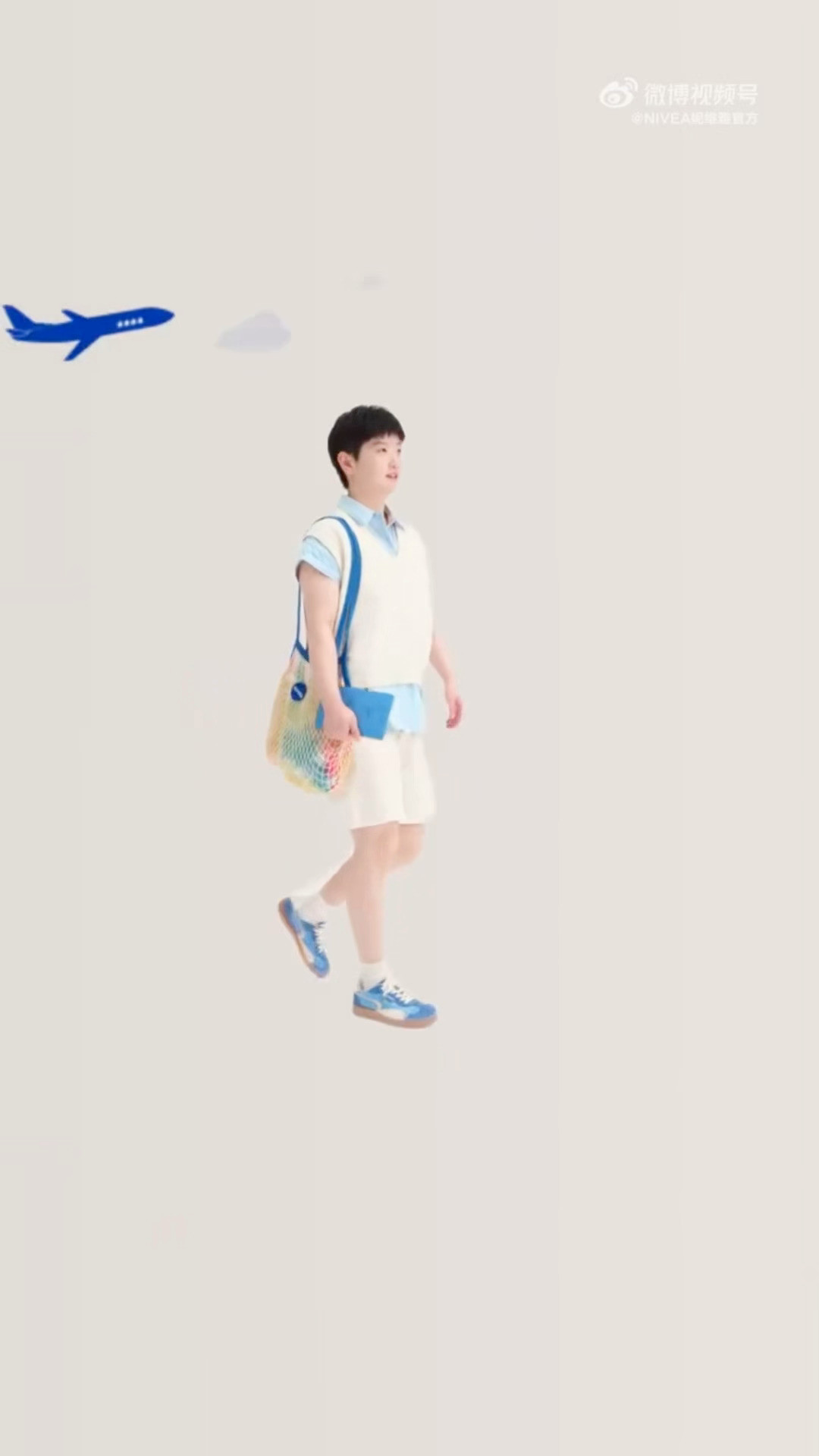 孙颖莎妮维雅品牌代言人准备出发啦🛫​​​