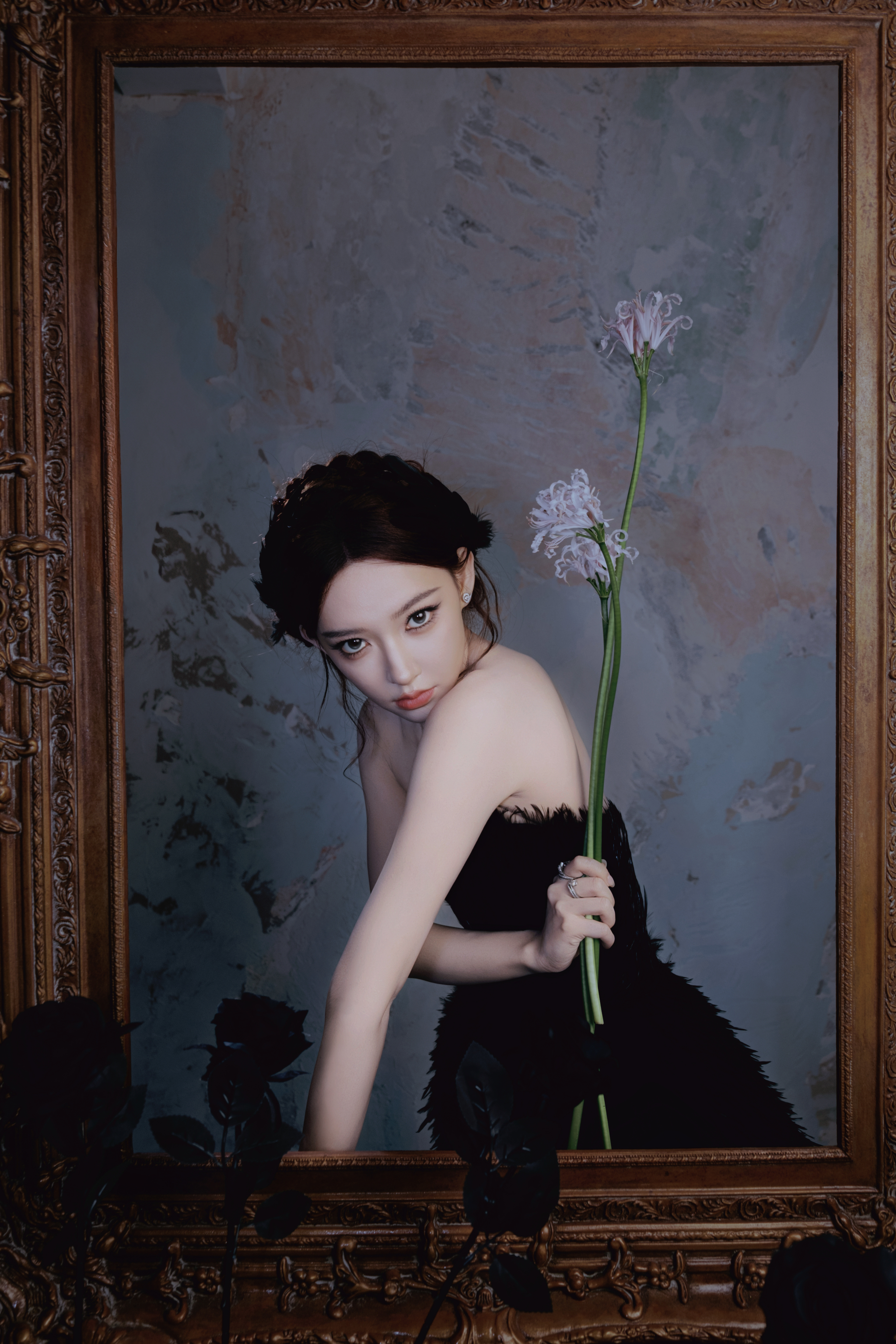 程潇·程潇黑天鹅少女黑天鹅穿过帷幕，步入BAZAARGALA20
