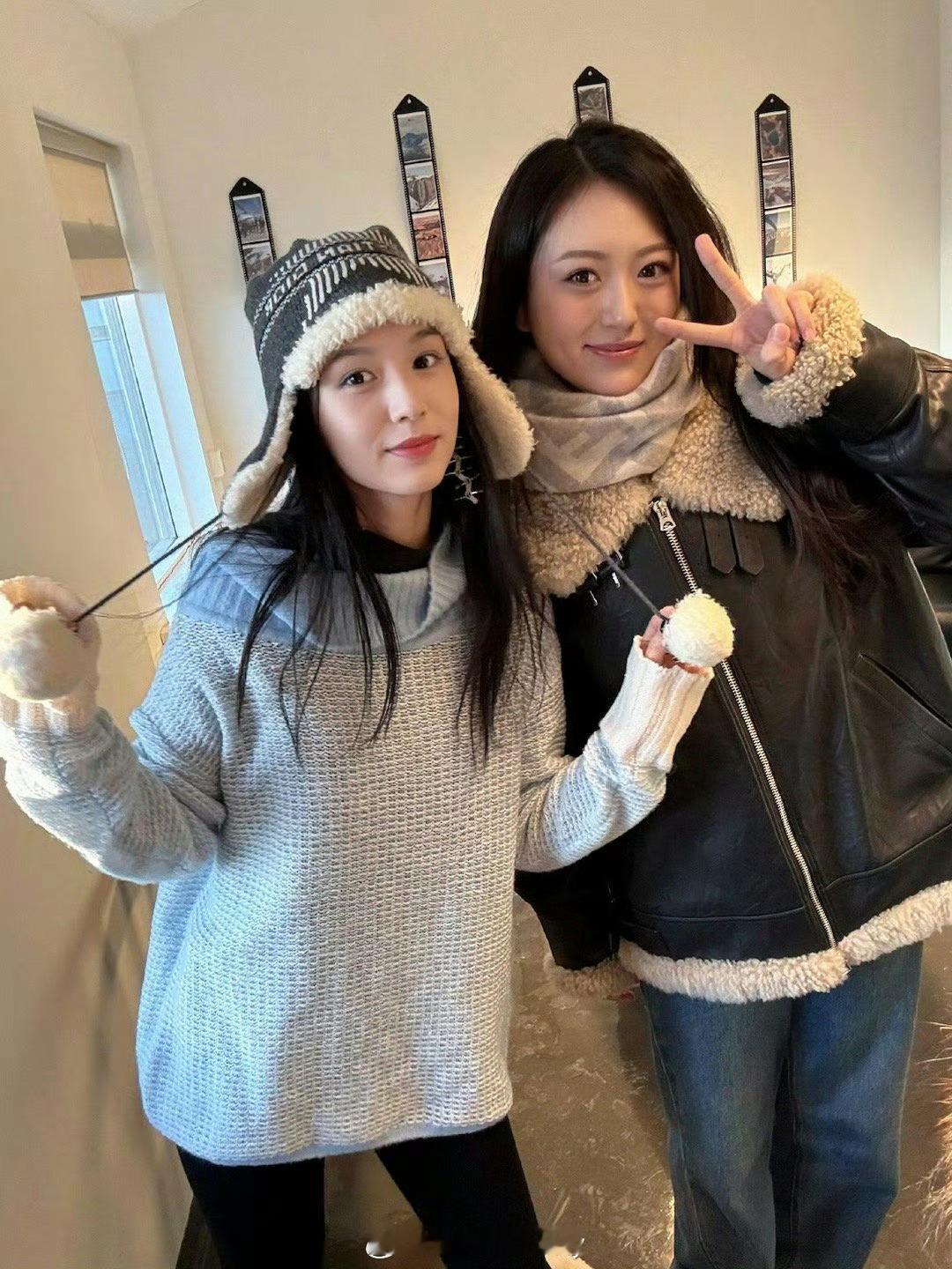 冰岛偶遇周也！好美萌