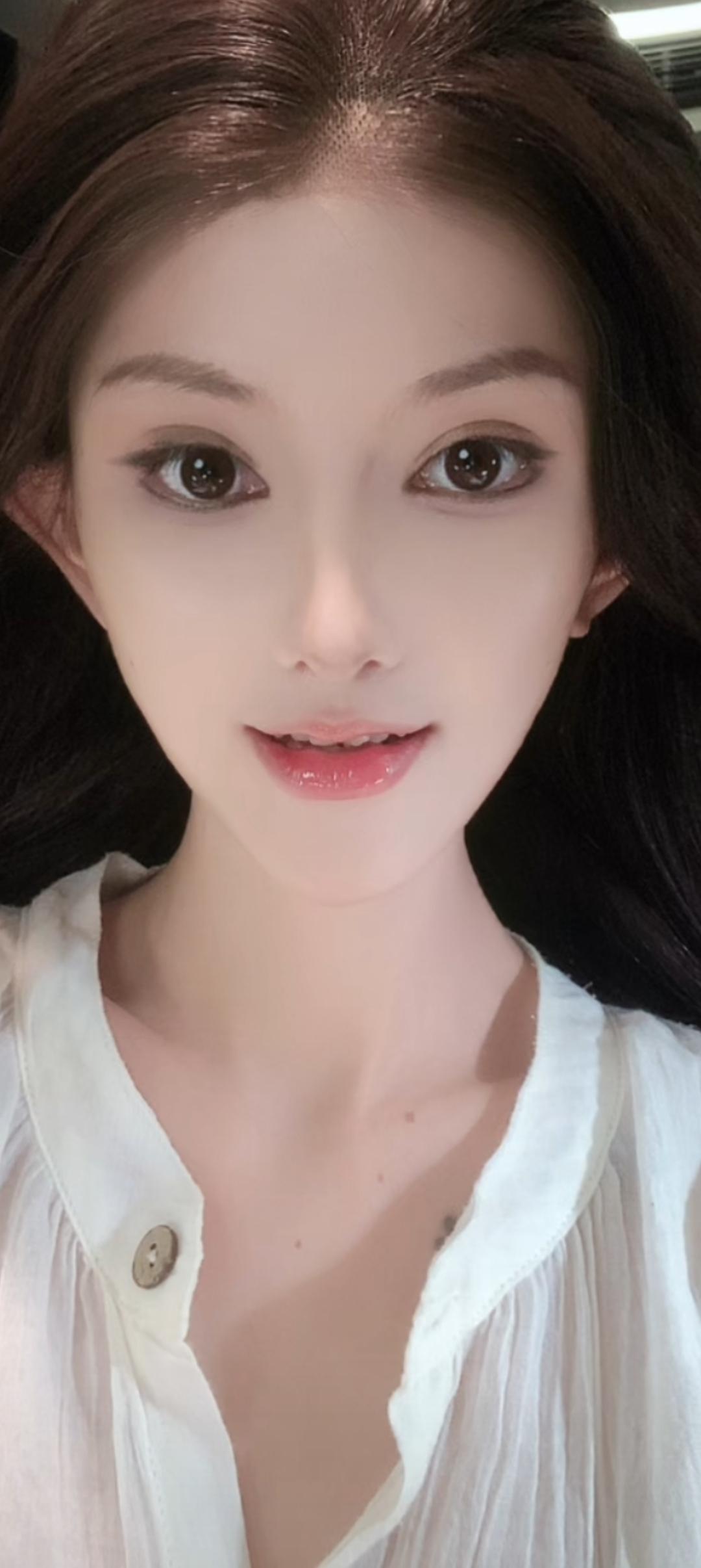 这姑娘看着真温柔。