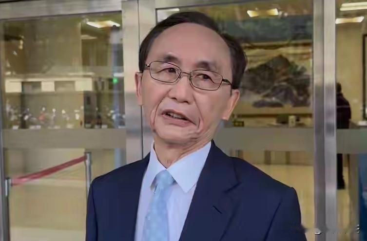 台湾又爆出新闹剧！《美丽岛电子报》老板吴子嘉，在直播间当众和合作了十年的民调专家