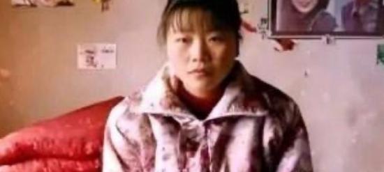 四川一退伍军人，在大桥上救下一对轻生母女，还把他们带回家，住了一小段时间，军人母