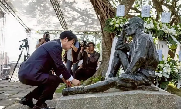 他是“台独”祸首、“两岸和平破坏者”，“两岸危机制造者”、“台独金孙赖清德向过去