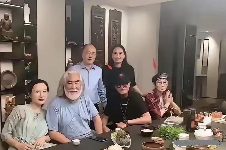 大导演张纪中是个读书人，可他忘了中国人的礼节。有一次请老丈人、丈母娘到家里坐坐，