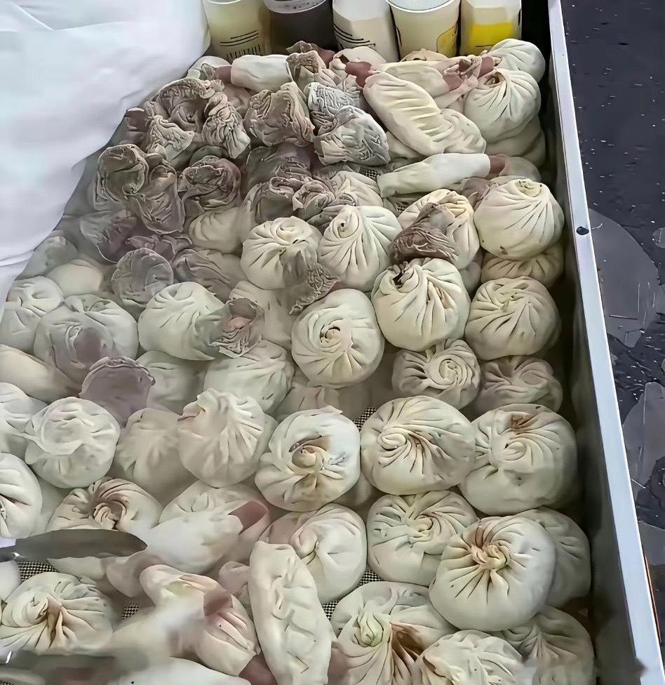 为啥没人买，难道是摆摊的位置不对吗