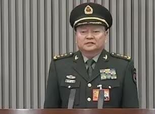 军队反腐绝不能松！内部烂了，再强的堡垒也守不住回望历史，一支军队的溃败，往往