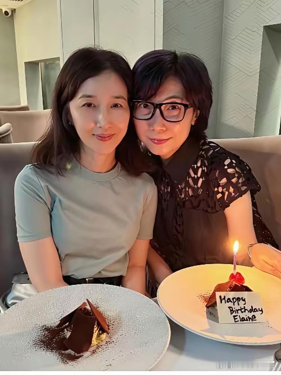 关咏荷女儿进剑桥，评论区却吵翻了。张家辉女儿张童，考上剑桥心理学。本是天大的喜事
