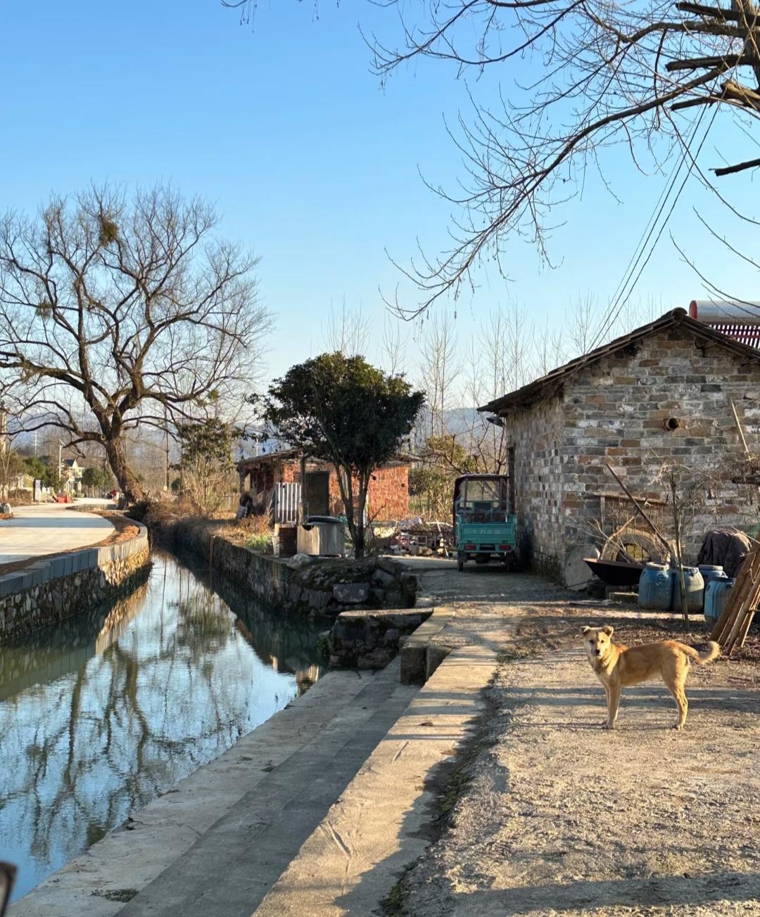 人老了，一定要存钱我今年55岁了，每月3000的退休金，已经存了快10万了，没