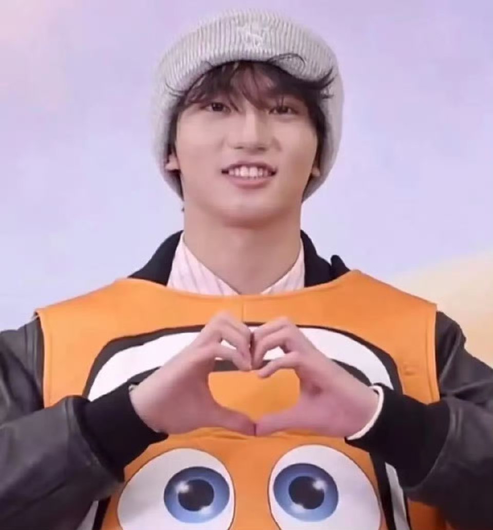 穆祉丞1. 二次元相关：力挺争议动漫《无职转生》，被发现后私密记录2. 舞台/业