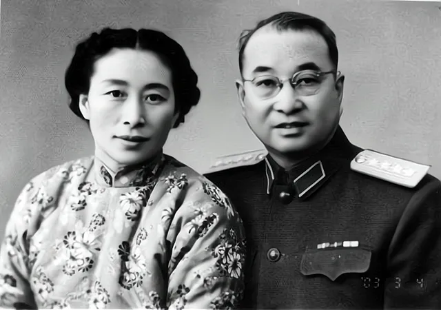 1961年，开国大将陈赓大将去世后，夫人傅涯为他守节49年没有再嫁，然而她临终前
