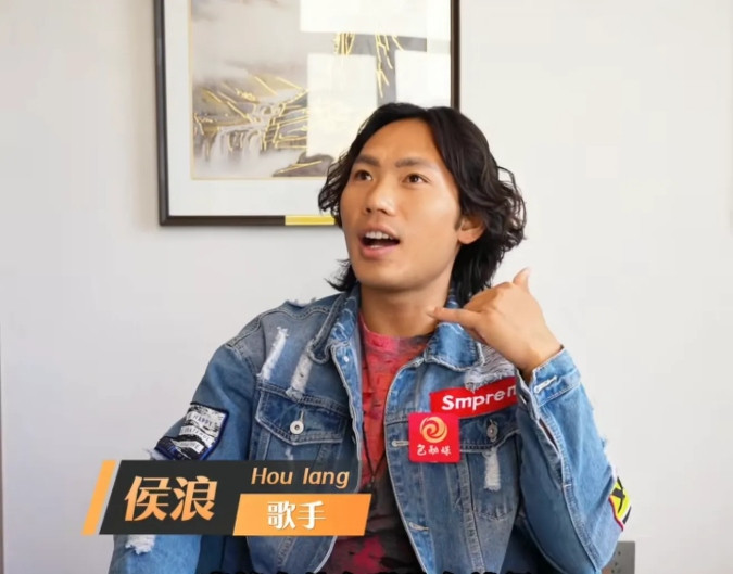 真是不查不知道，一查好惊讶！李克勤包头演唱会临时救场事件爆火，原本没多少名气的潮汕歌手侯浪一下子闯进