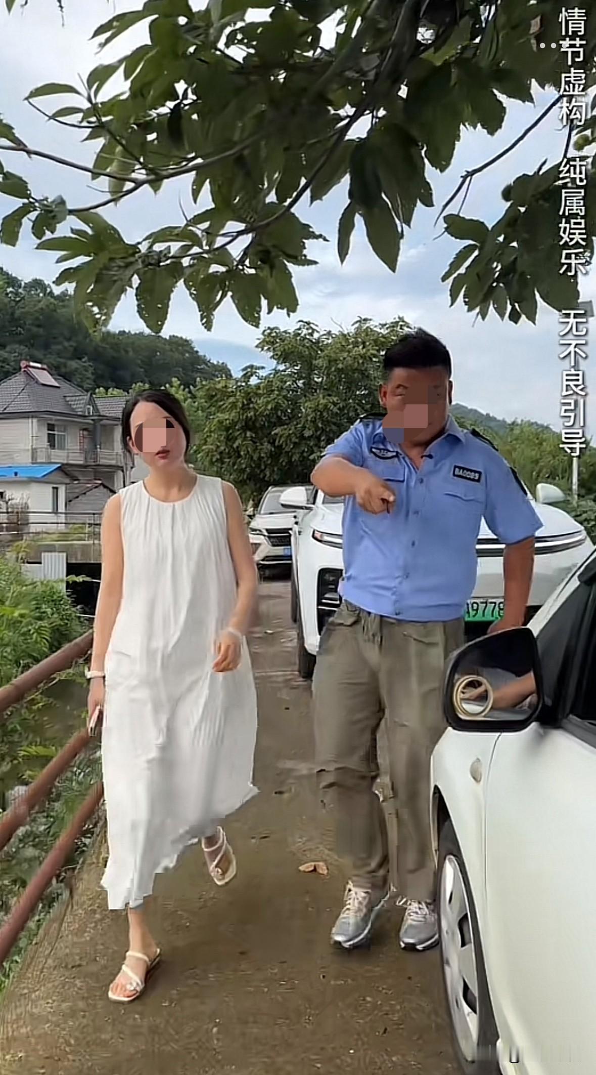 现在网络大牛太多了，“奔驰亮证姐”事情一出，各地模仿秀都出来了，看来大家对“亮证