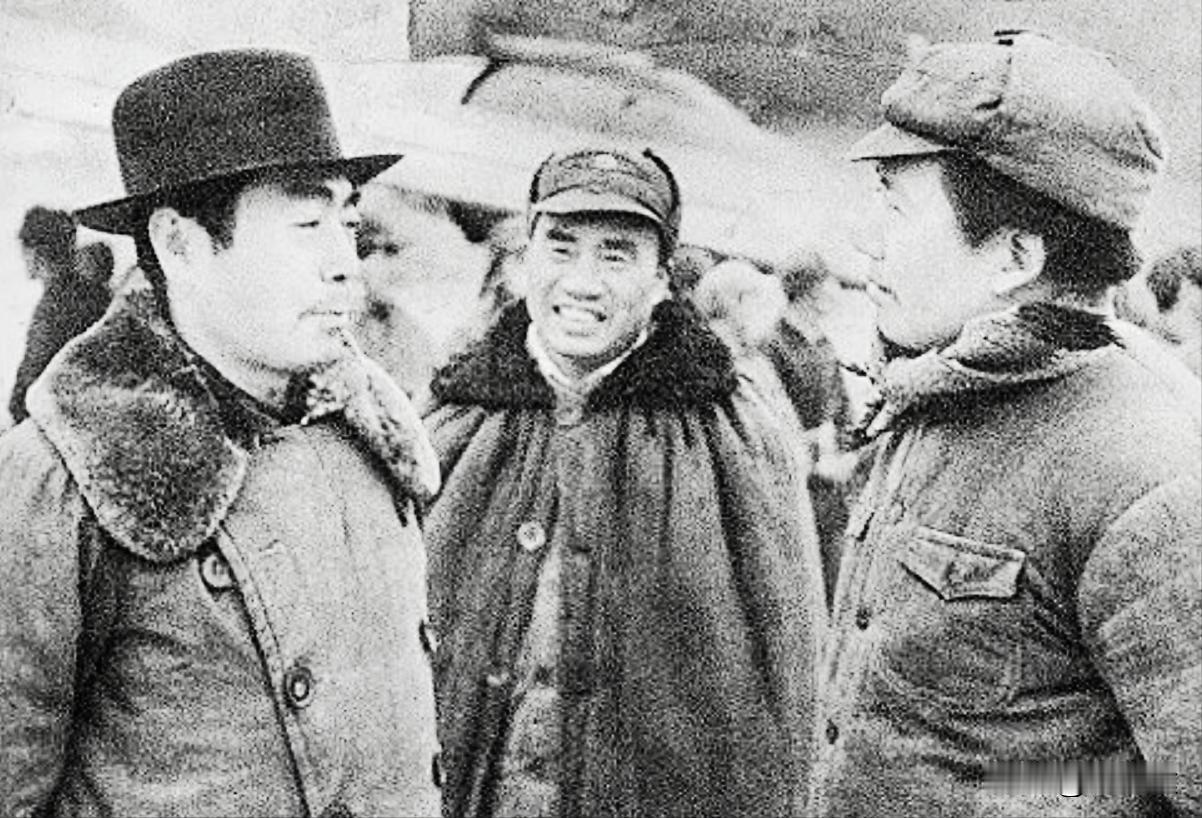 最强三人组；毛泽东、周恩来、朱德。真要说起来，中国共产党这摊事儿，哪有“幸运