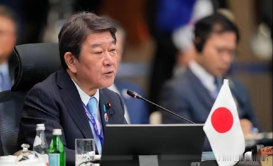 昨晚刷到日本外务大臣茂木敏充发的文，真的越看越气。他居然说首相高市早苗主动要求和