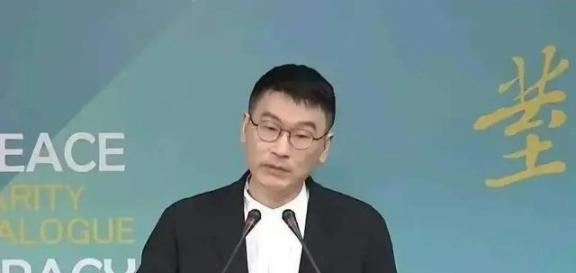 台湾“陆委会发言人梁文杰曾直言：“大陆说统一后要帮台湾建环台高铁和高速公路，其实