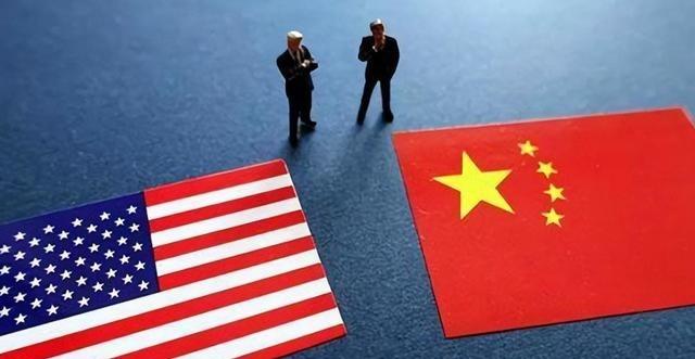 拜登政府时期主导印太方向的前常务副国务卿坎贝尔，近期接受媒体采访，公开对外表态，
