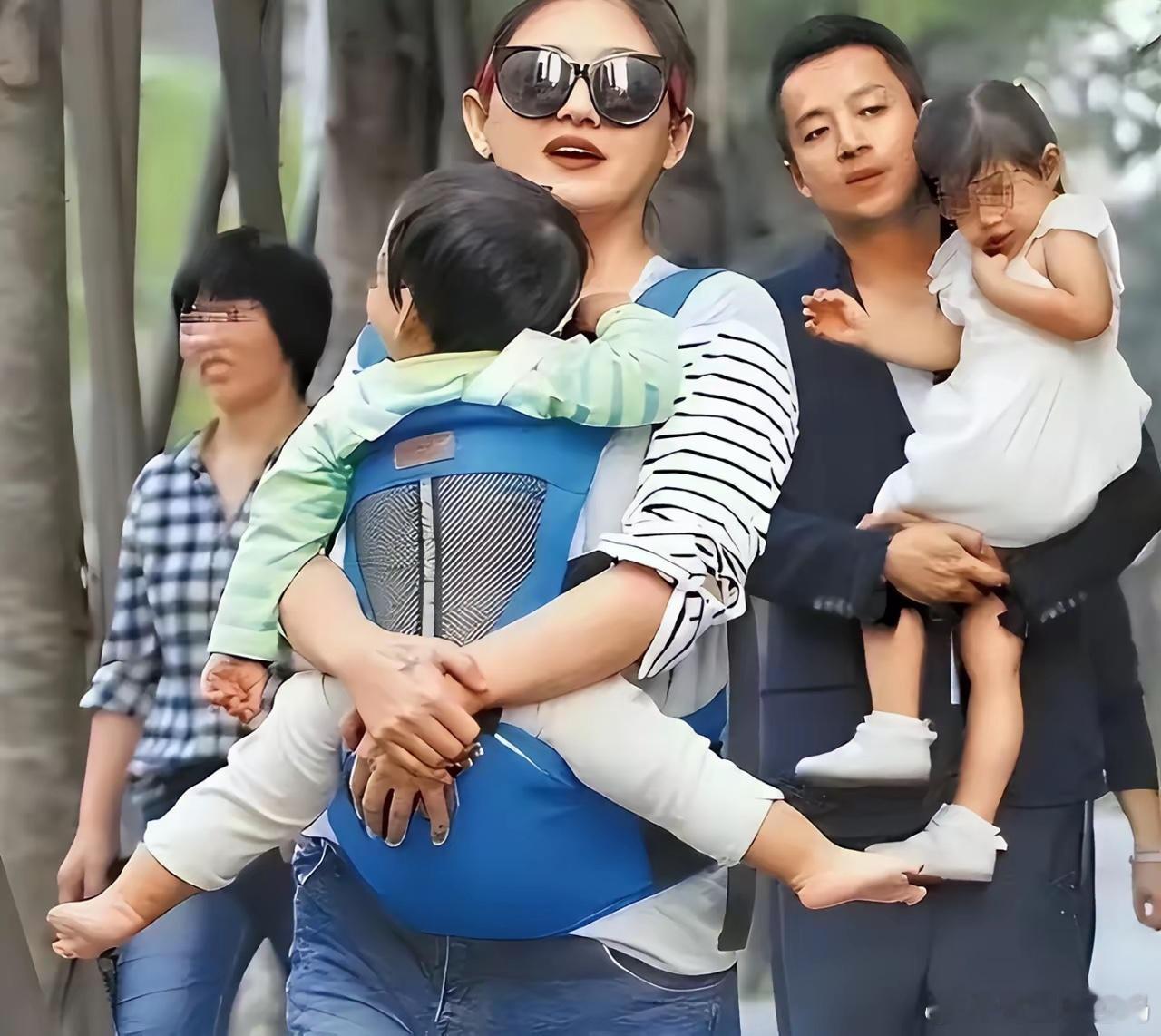 黄春梅公开表示心疼具俊晔，小S公开安慰光头姐夫，喊姐夫聚餐吃饭，就连白冰冰都公开