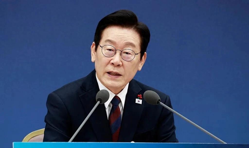 不止台湾是中国的，韩国的李在明曾在一场教育会议上说的一句自嘲的话，意外点出了当地