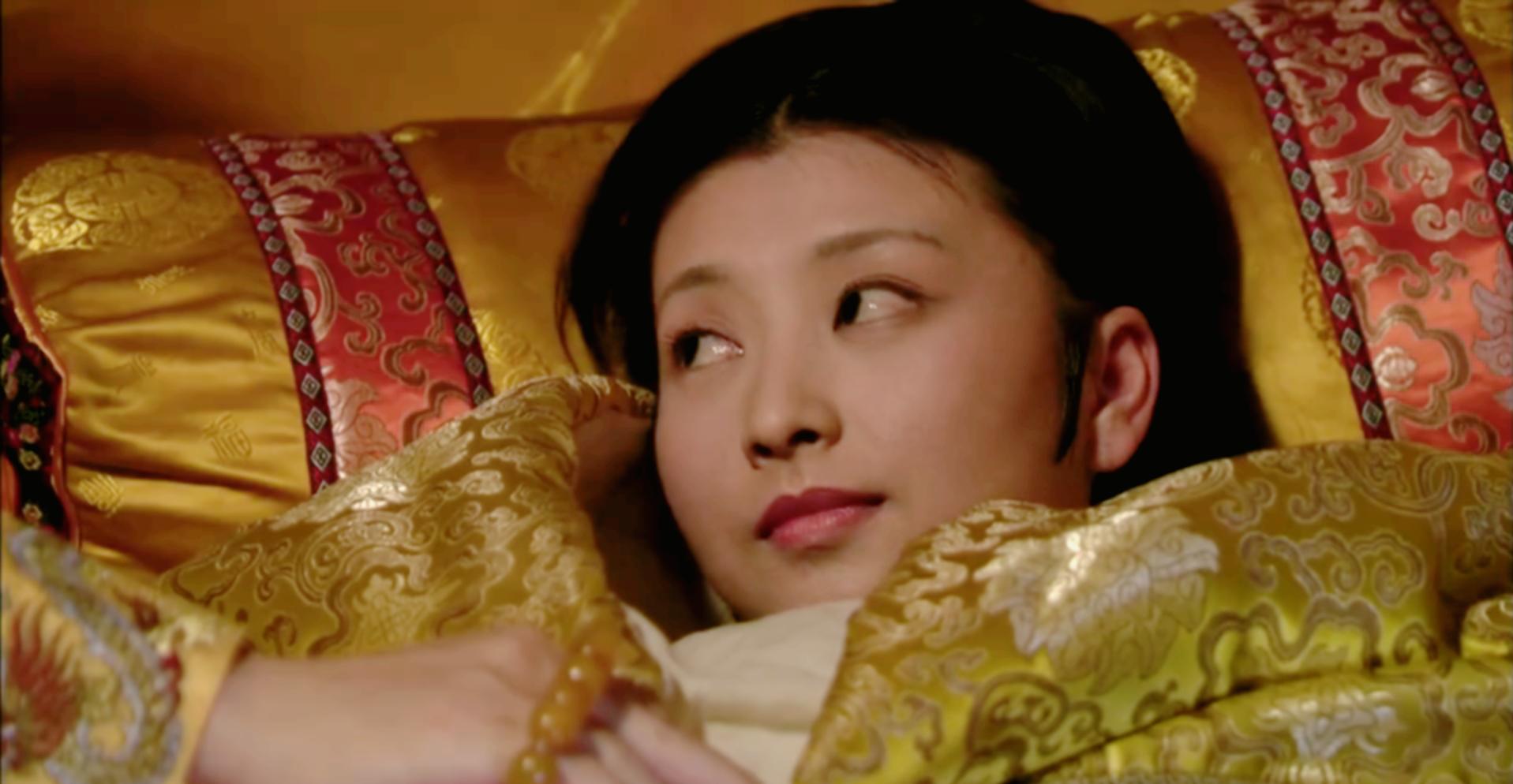 1729年，52岁的雍正皇帝召幸了年轻秀女马氏。雍正七年，后宫骤然掀起一