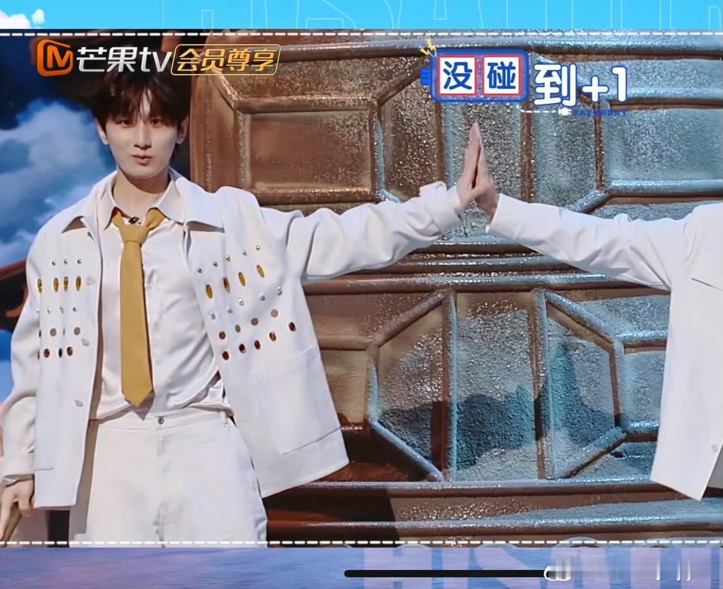 😅……你们老公准时来了​​​