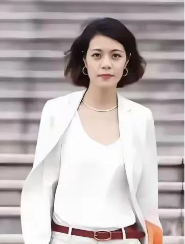 复旦大学陈果说：“父母最大的错，不是穷困潦倒，而是明明知道自己的孩子很懂事，很努