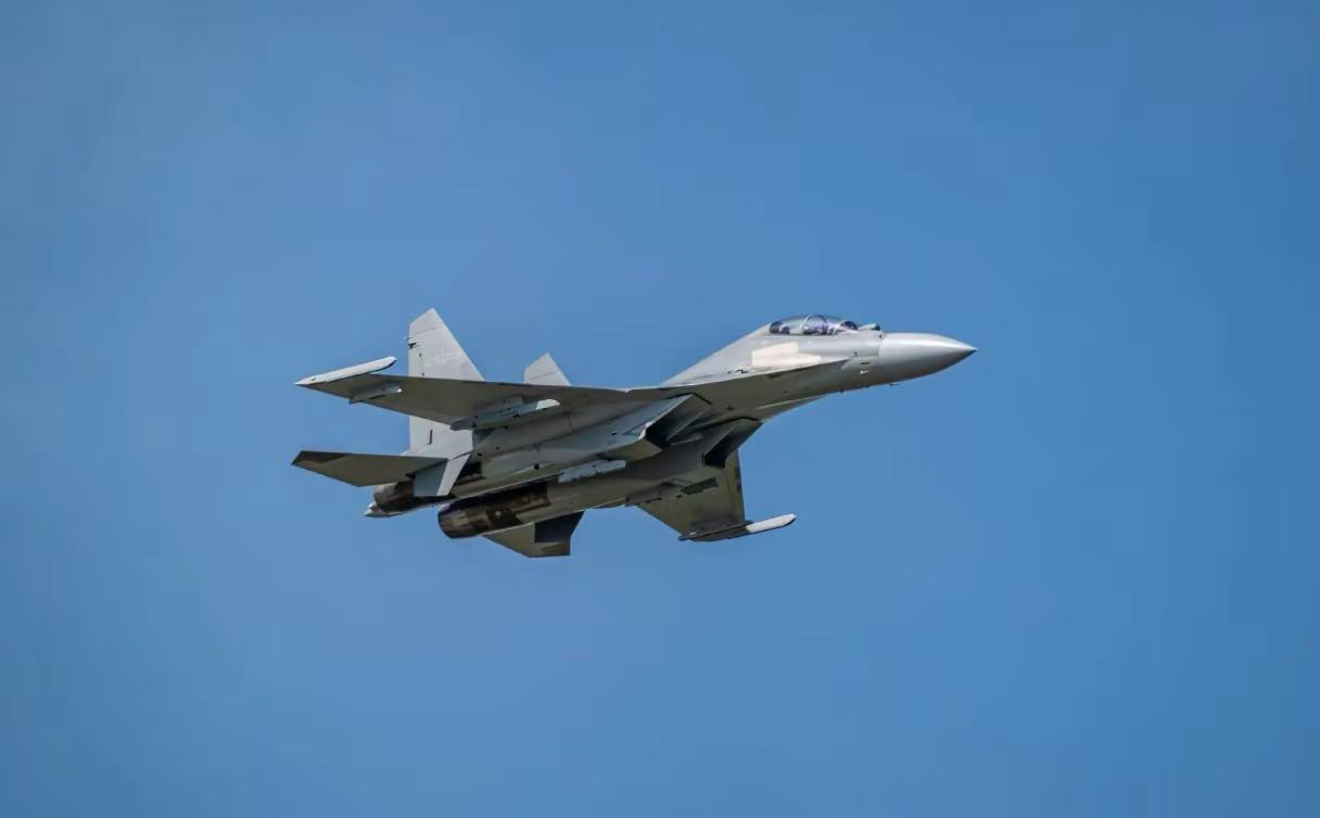 沈阳特产。战斗机歼16