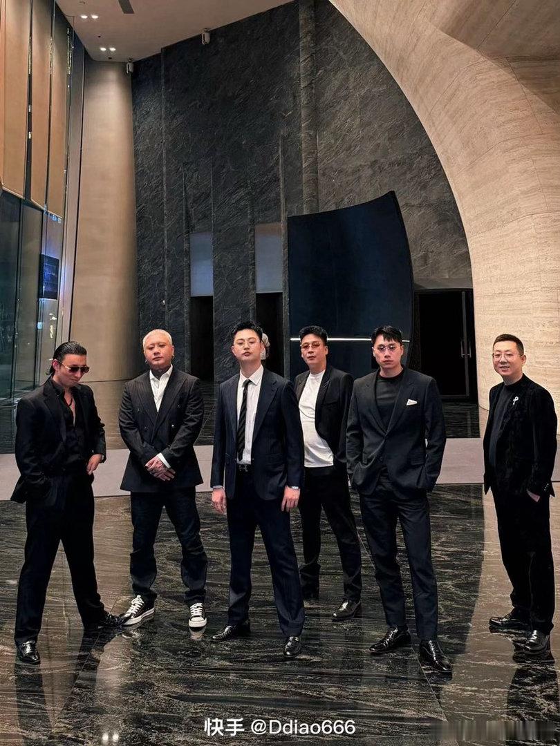 巴扎黑，方丈，刘一手，王小源，这几个顶流网红拍什么大片呢。这是要干什么？