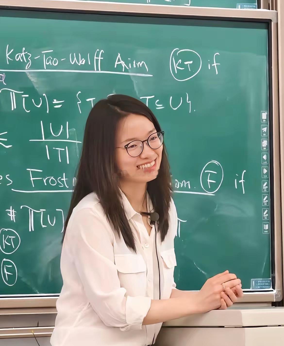 北大这次确实有点尴尬了，王虹当年在北大数学学院的时候，是广西省高考理科第九名，她