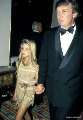 其实，伊万卡和特朗普之间的乱伦事情传了很久了。这种传闻可不是最近才冒出来的，