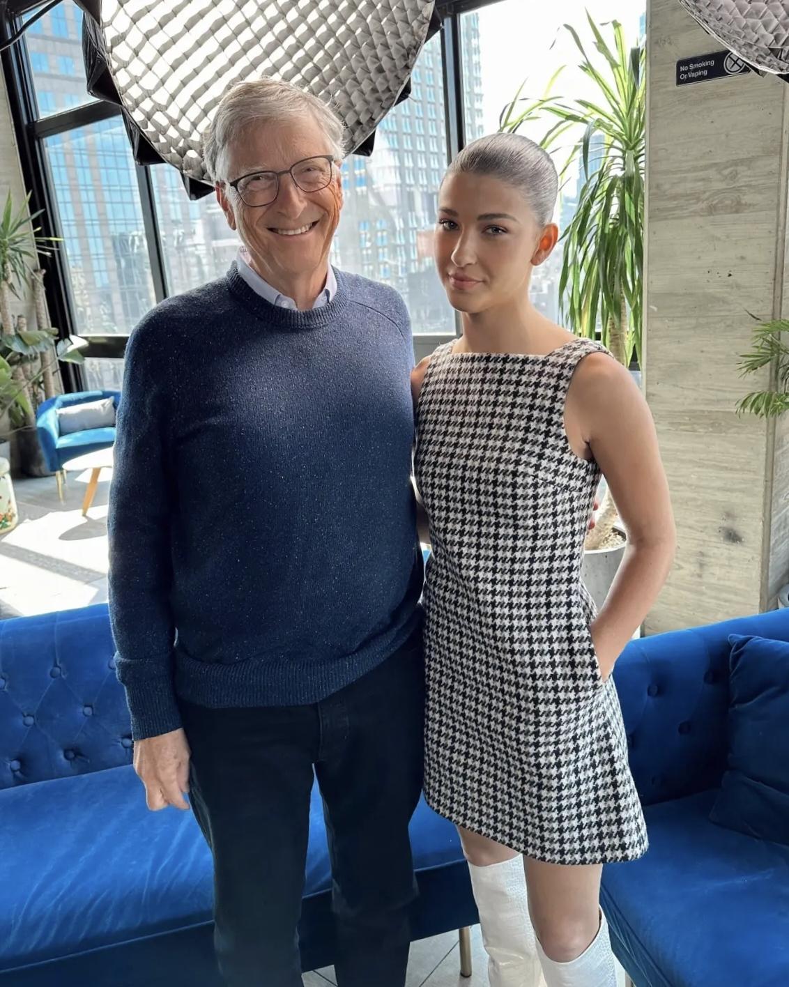 比尔·盖茨女儿自曝分手内幕：前男友因性别歧视遭闺蜜劝分！比尔·盖茨22岁的千金