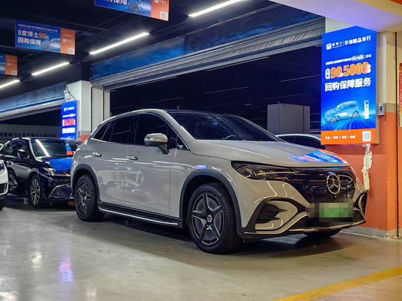24年奔驰eqe，纯电suv，很有性价比，配置丰富，内饰奢华，18个多，即刻开享，#高性价比二手车推
