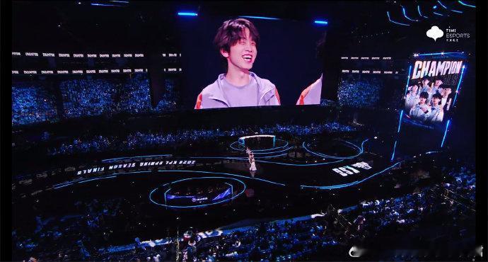 无言冠军状元对抗路谁懂这一次的比赛是多么的给力，尤其是各路选手的各种招数！有这样