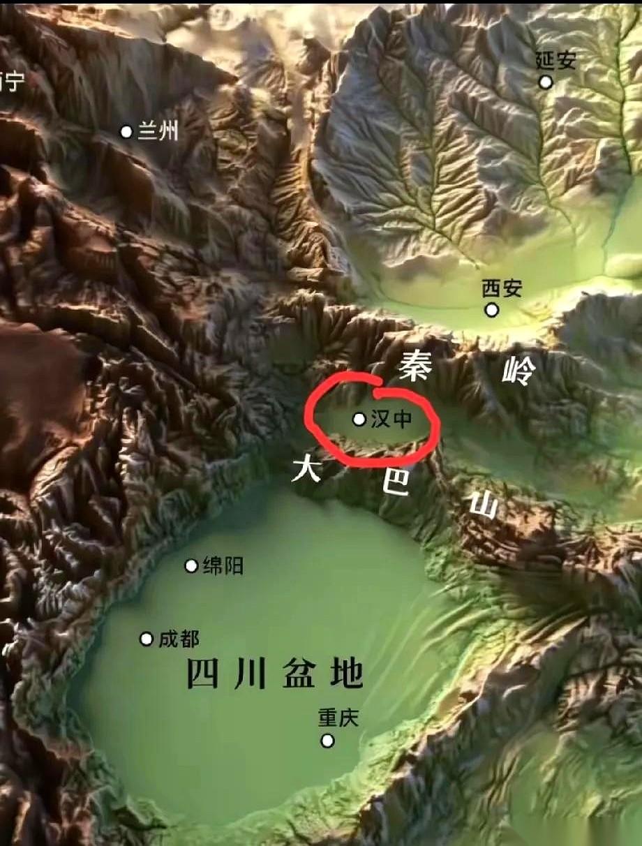 很多人都觉得蜀汉可惜，但摊开地图一看，你就明白，这根本不是什么英雄悲歌，而是一场