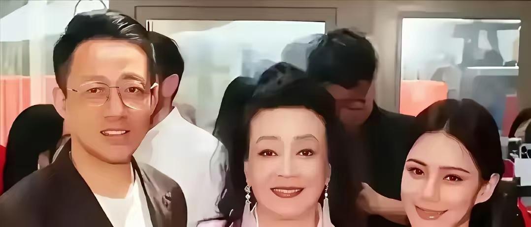 麻六记这波跌落，我也是单亲母亲一个人养儿子，听那句她姓张，我姓汪时，代入感让我心