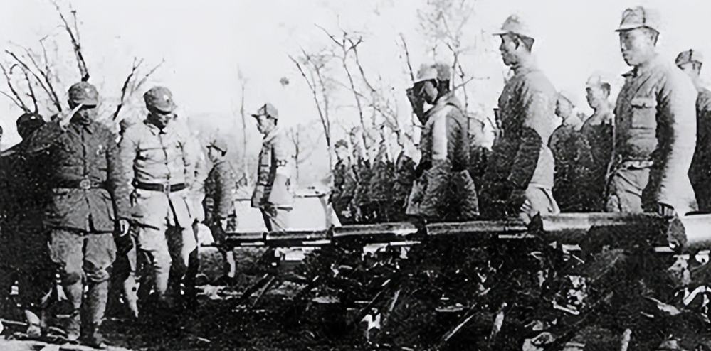 1939年冬天，日军中将阿部规秀率领军队从龙虎村向白石口前进。阿部规秀把部队