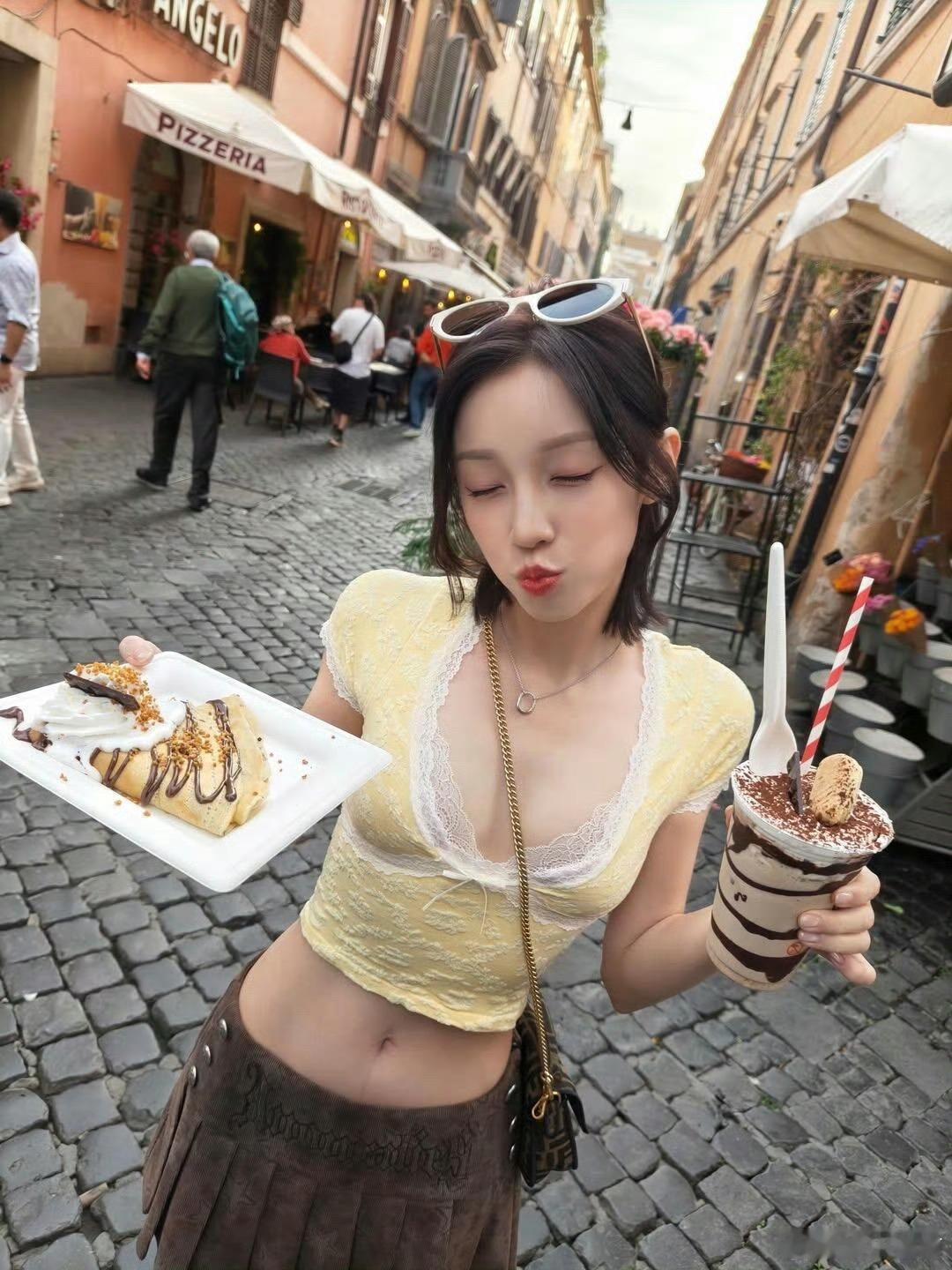 宋雨琦罗马旅行照，真的好会拍，我出去玩也要像宋雨琦这样拍照